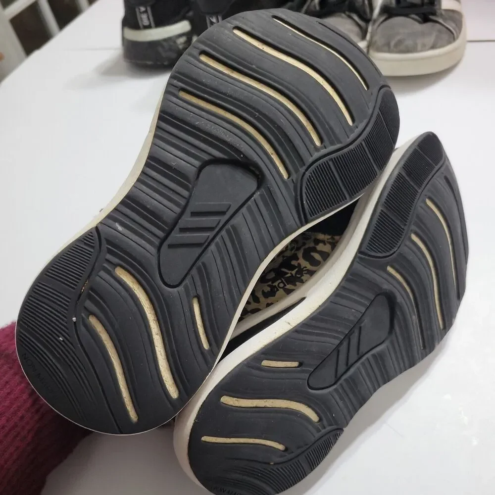 Adidas Sneakers Girls 11 K‎ Shoes Running Black Leapord Three Striped Pull On